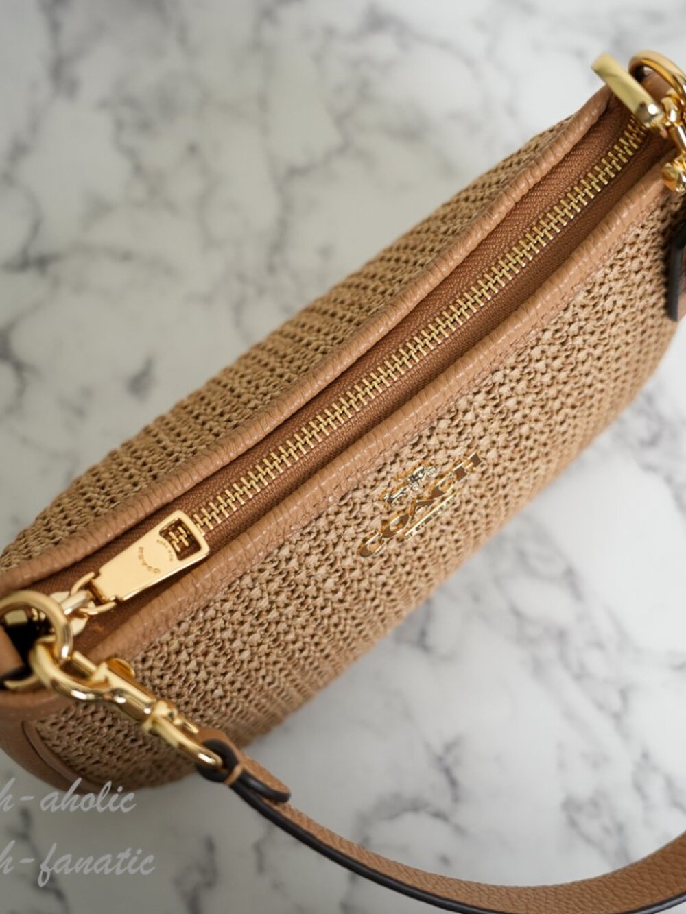 COACH CEC43 Teri Shoulder Bag With Charm straw/Im/Toast Leather - Picture 10 of 13